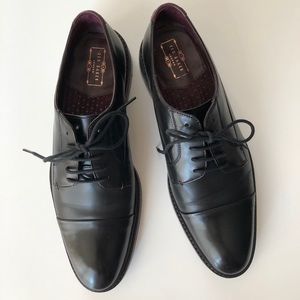 $200 Ted Baker London Men’s Black shoes